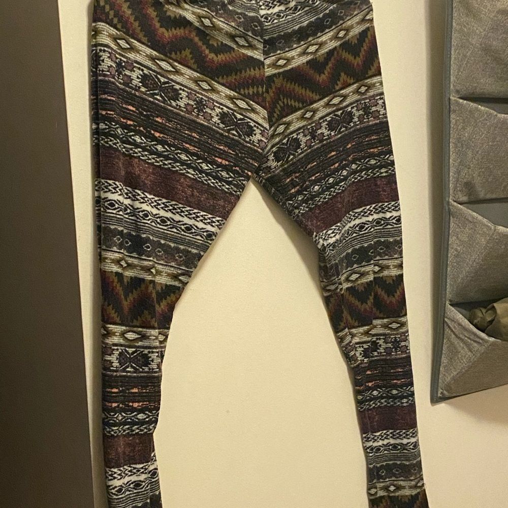 LOT of 4 Ardene super soft LARGE legging pj
